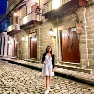 Meet your Posher, Lorraine angelie